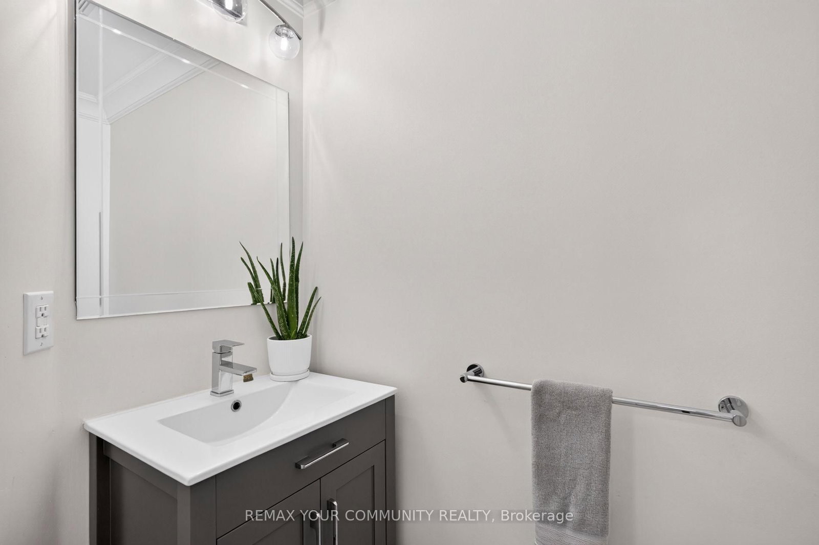 15 Klamath Court • Vaughan, ON photo 14