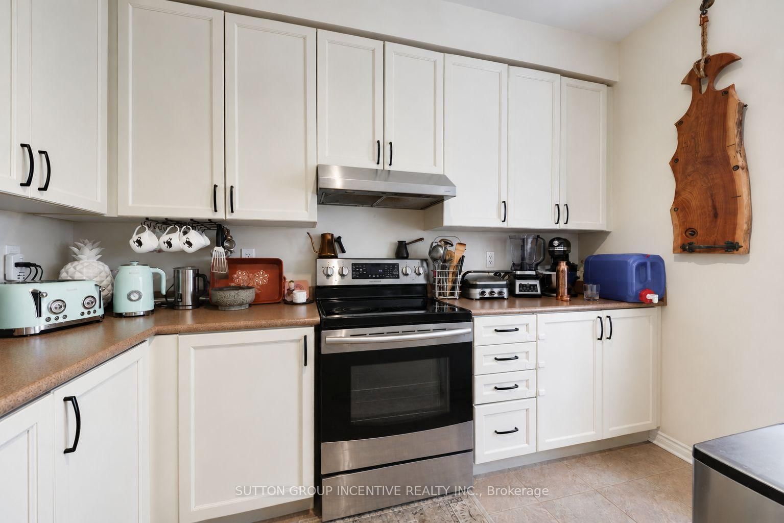174 Maplewood Drive • Essa, ON photo 6