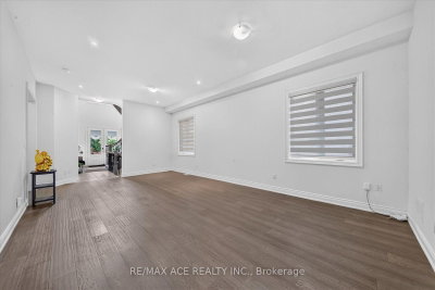 7607 Ninth Line • Markham, ON photo 8