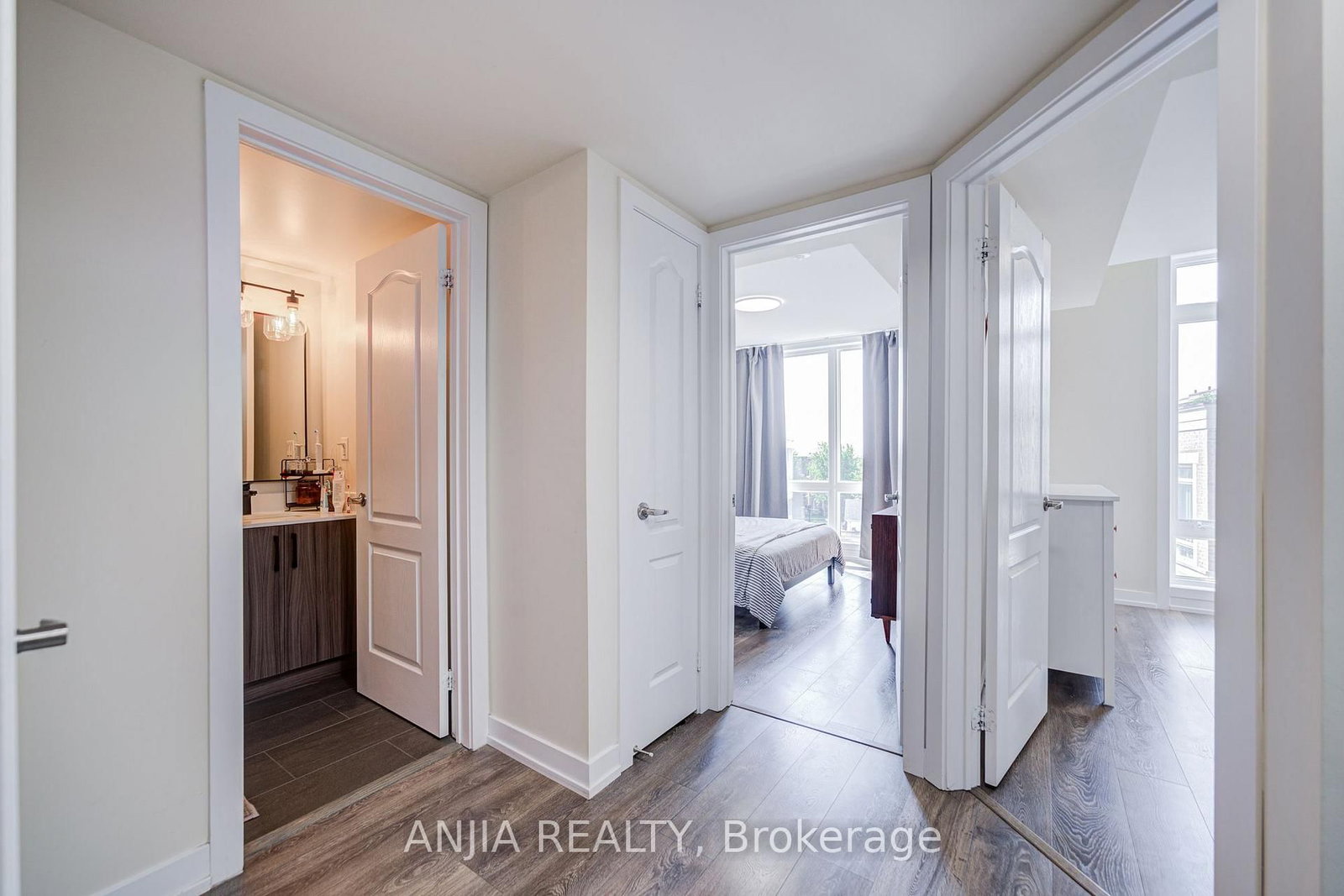 10 Westmeath Lane • #2210 • Markham, ON photo 11