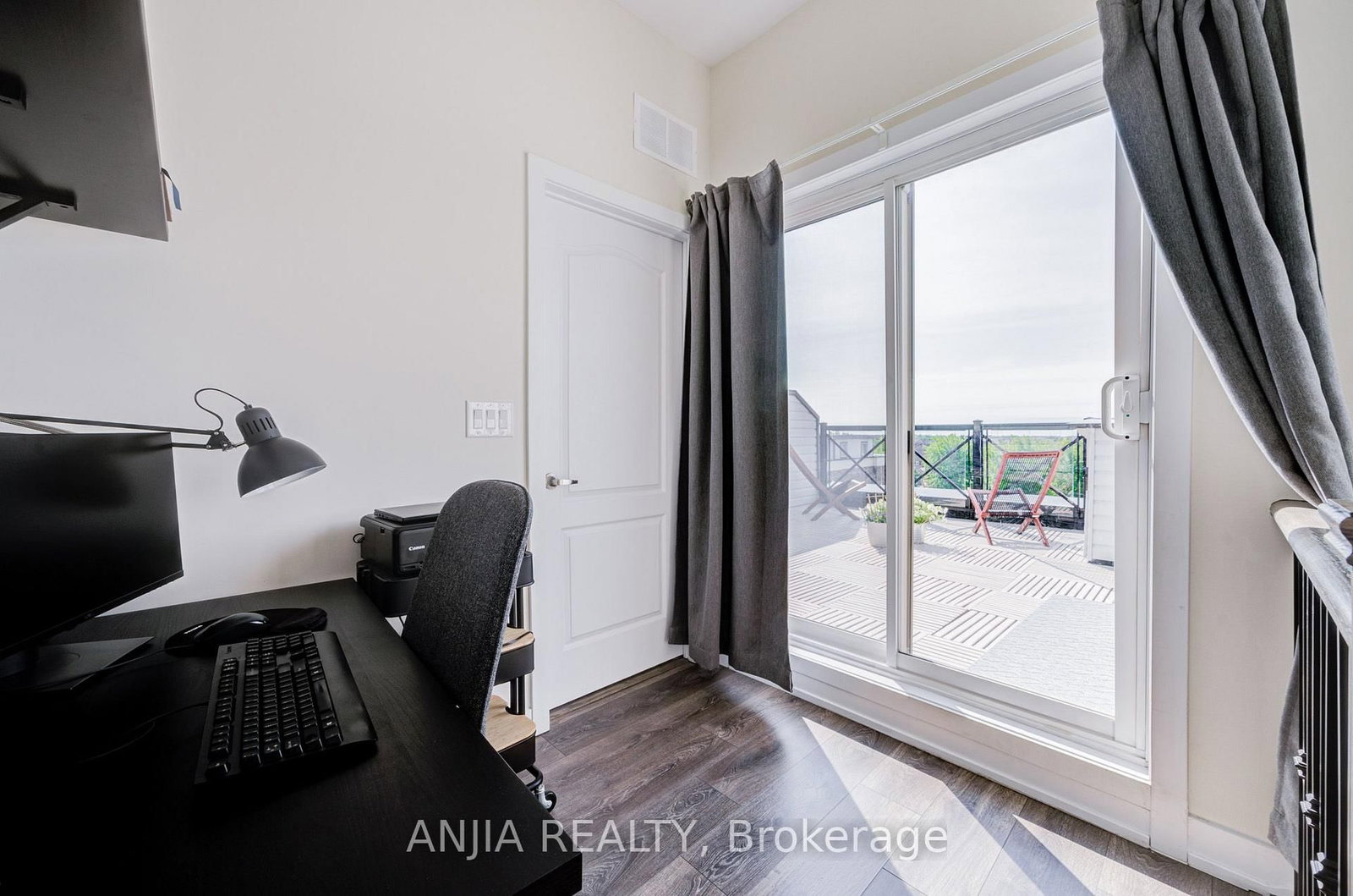 10 Westmeath Lane • #2210 • Markham, ON photo 21