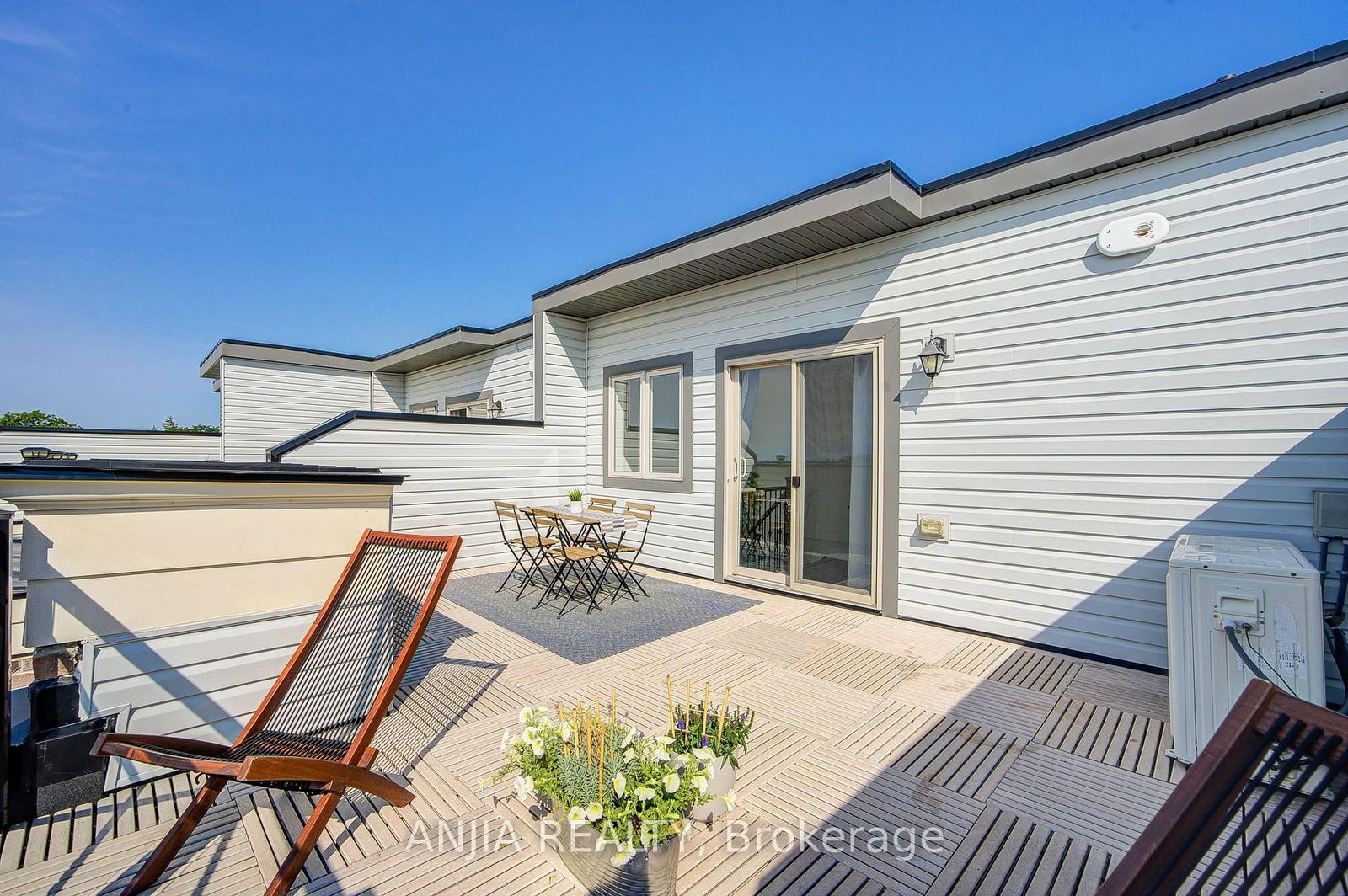 10 Westmeath Lane • #2210 • Markham, ON photo 24