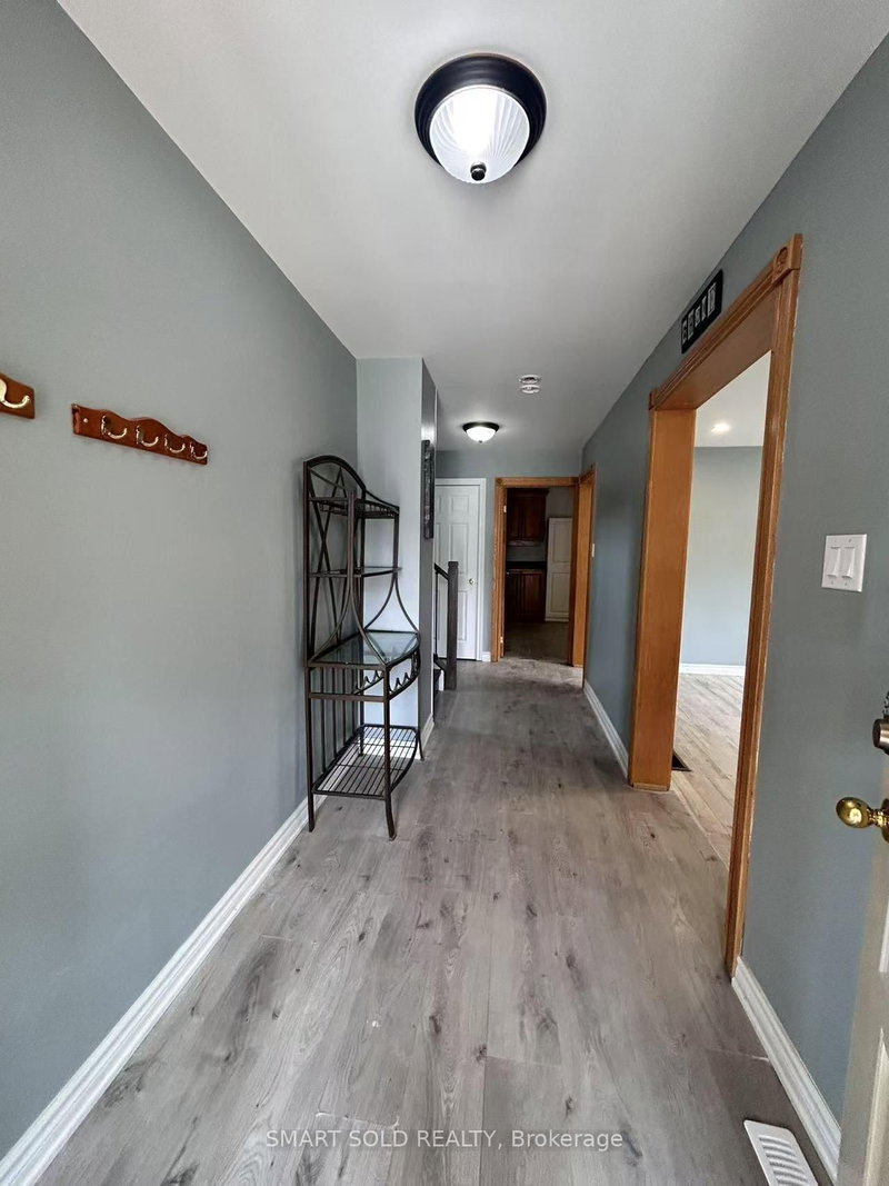 795 Pam Crescent