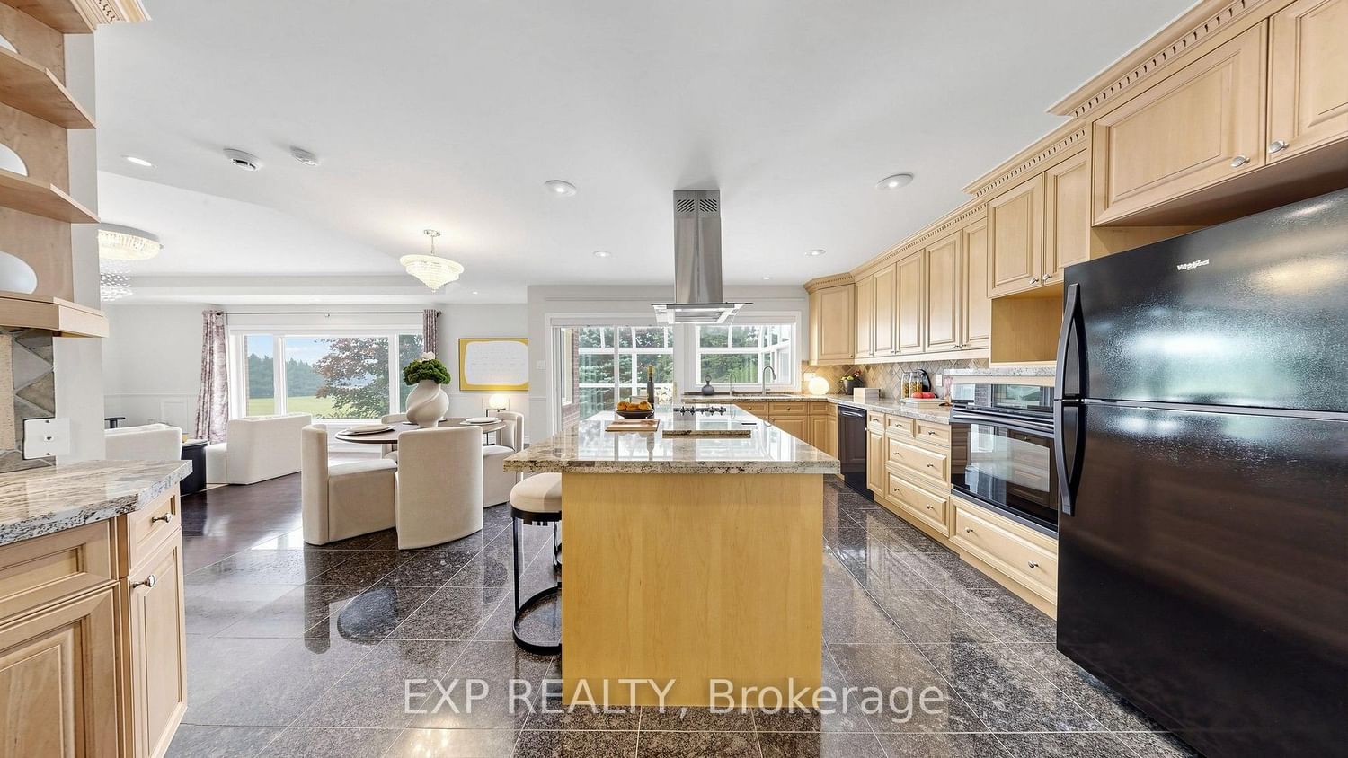 18 Mccowan Lane • Whitchurch-Stouffville, ON photo 16