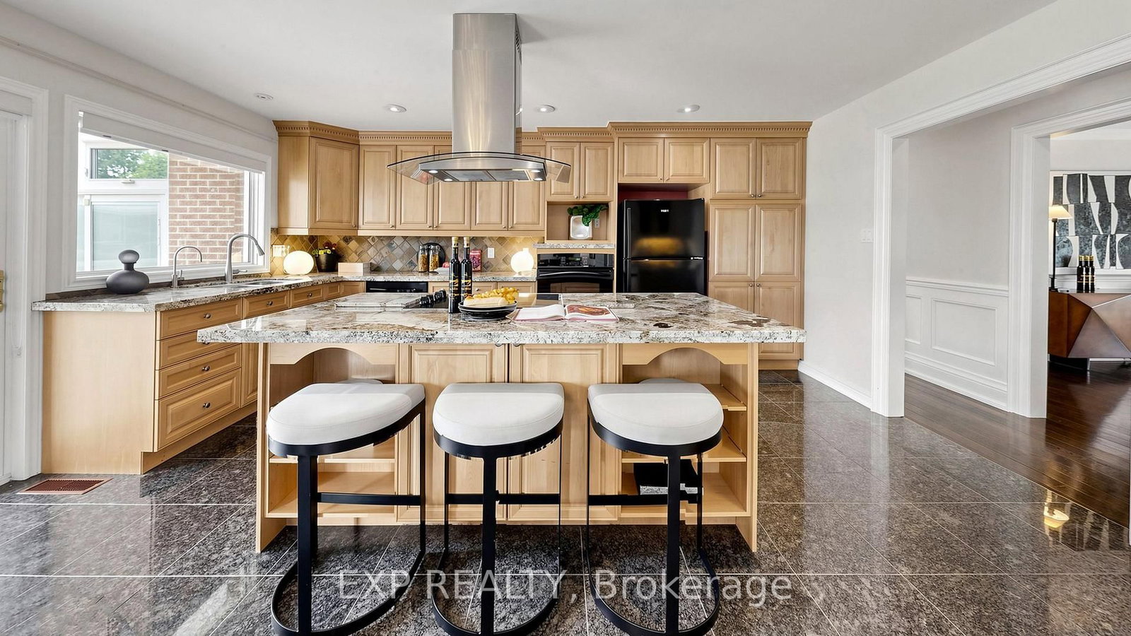 18 Mccowan Lane • Whitchurch-Stouffville, ON photo 17