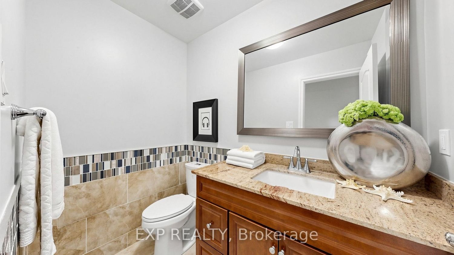 18 Mccowan Lane • Whitchurch-Stouffville, ON photo 22
