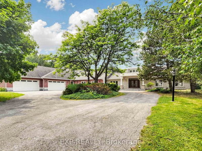 18 Mccowan Lane • Whitchurch-Stouffville, ON photo 4