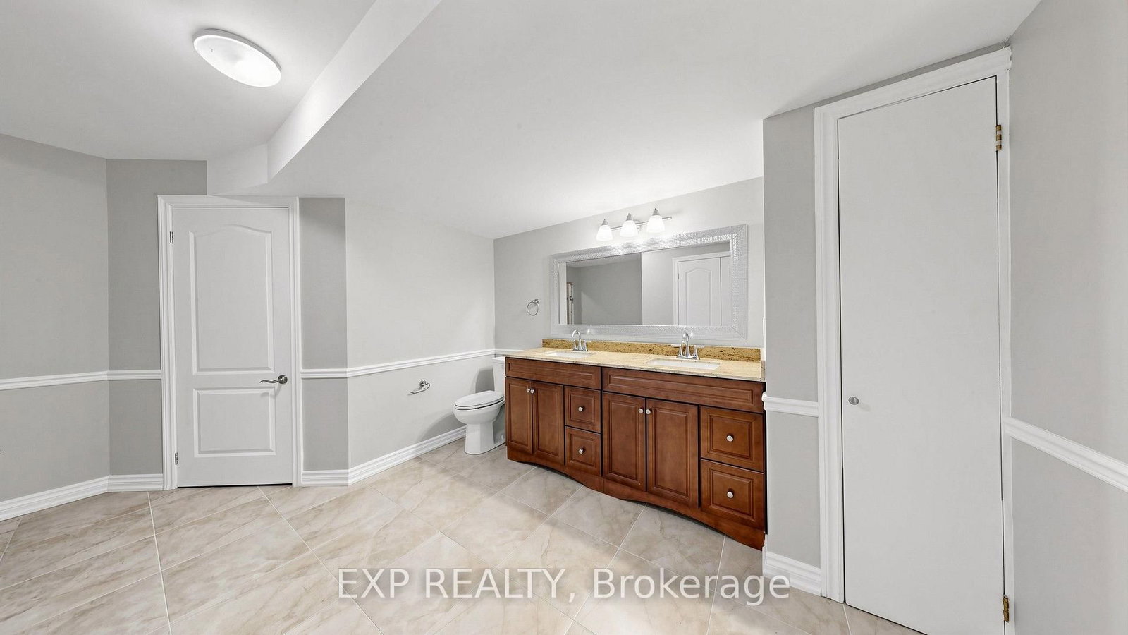 18 Mccowan Lane • Whitchurch-Stouffville, ON photo 43