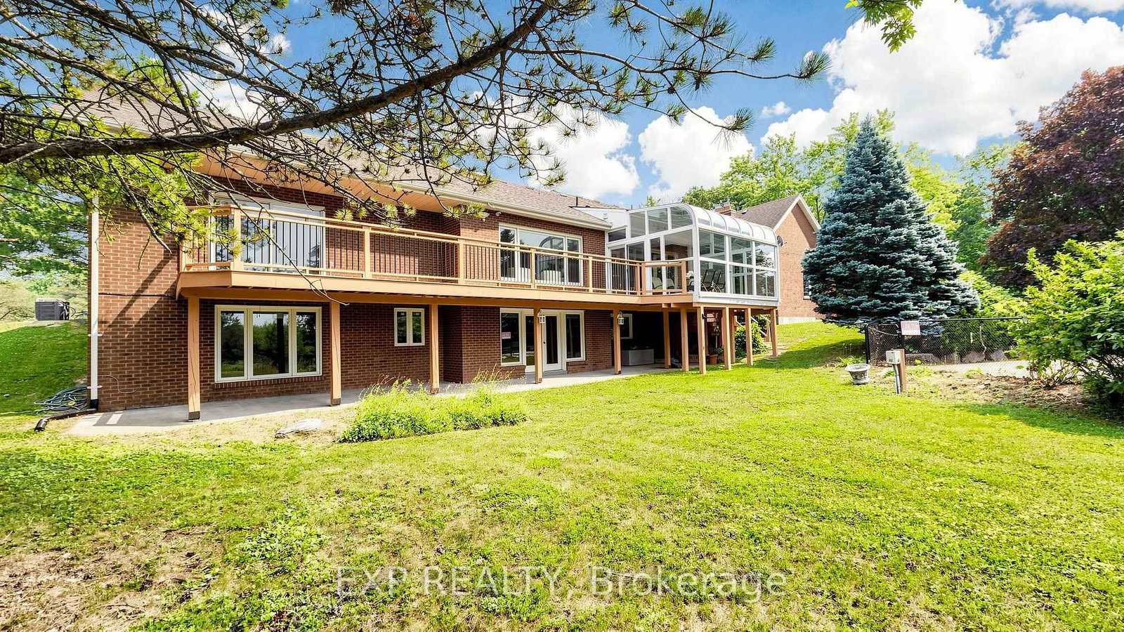 18 Mccowan Lane • Whitchurch-Stouffville, ON photo 45