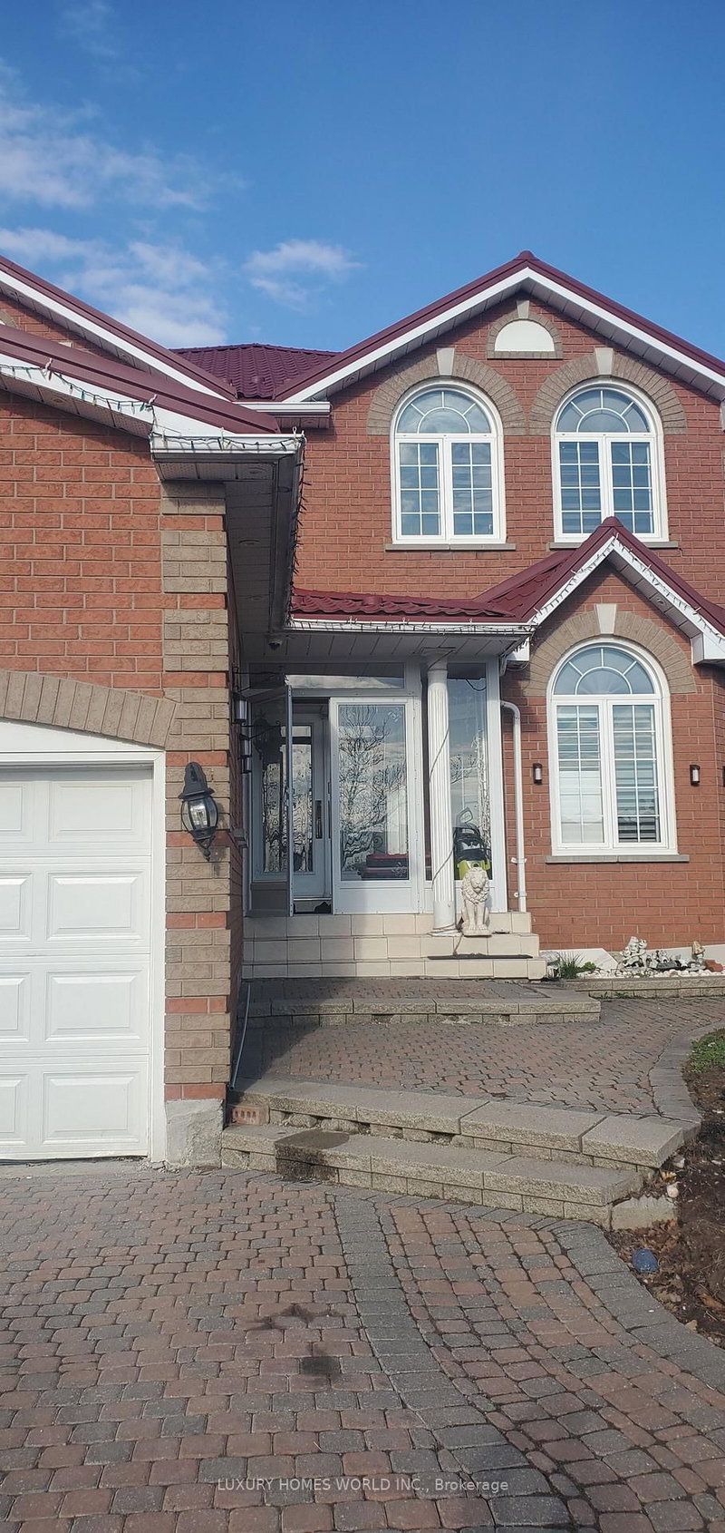 160 Featherstone Avenue