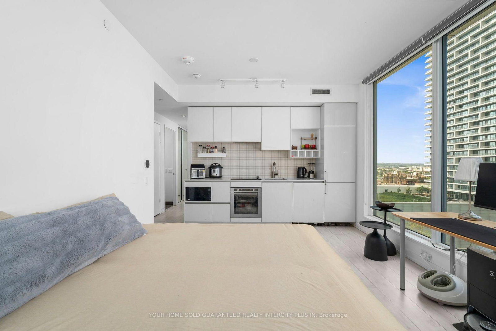 5 Buttermill Avenue • #1503 • Vaughan, ON photo 10