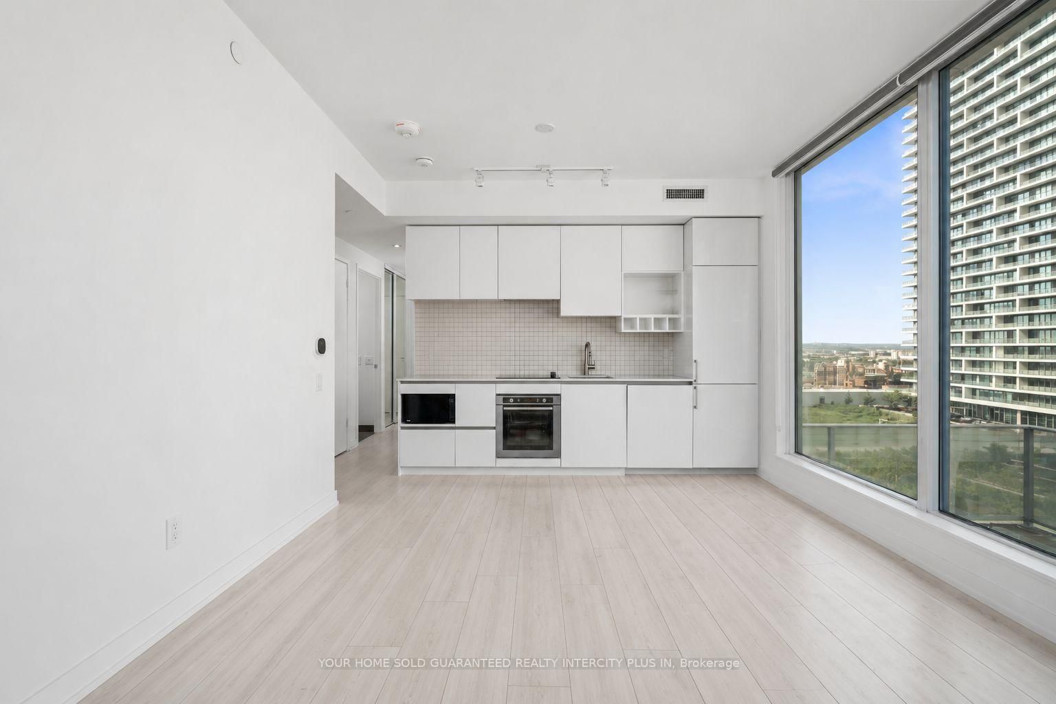 5 Buttermill Avenue • #1503 • Vaughan, ON photo 9