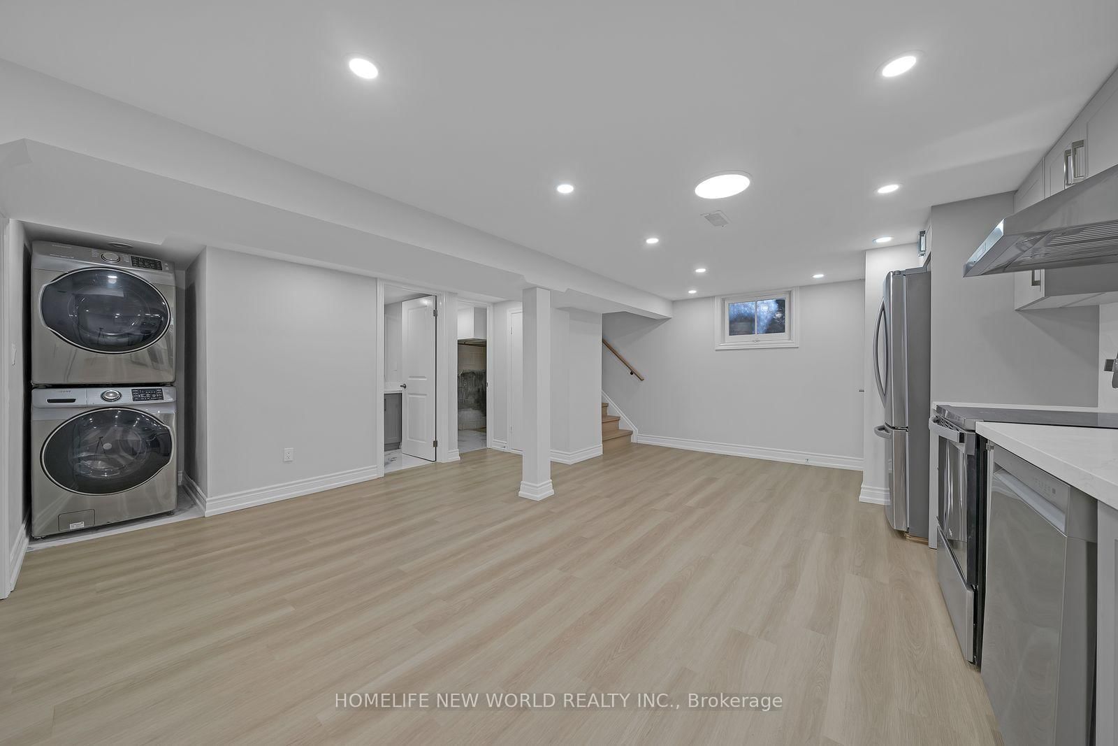 736 Grace Street • Newmarket, ON photo 16