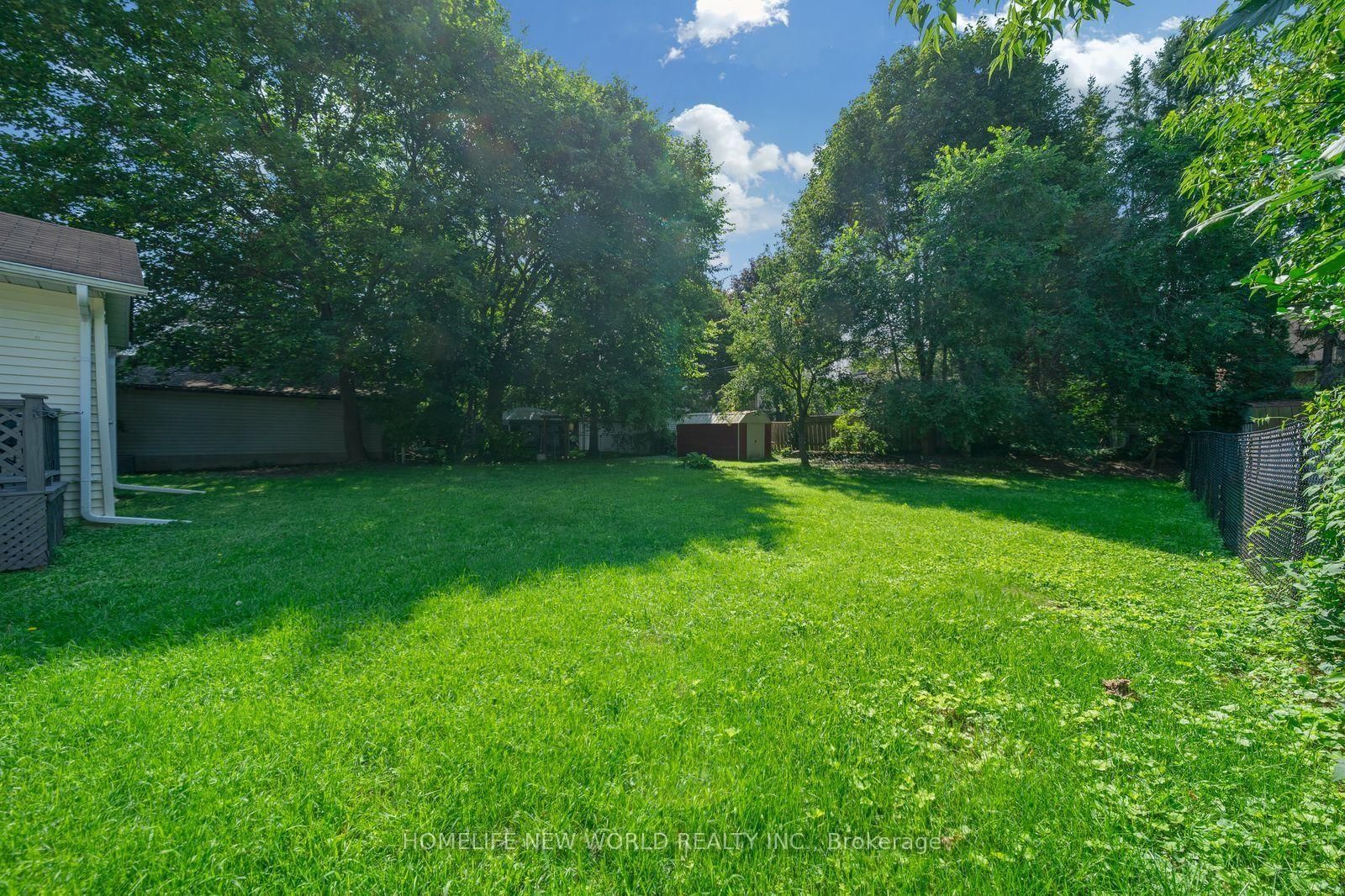 736 Grace Street • Newmarket, ON photo 23