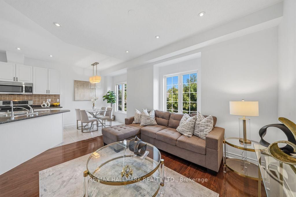 15 Old Colony Road • #24 • Richmond Hill, ON photo 11