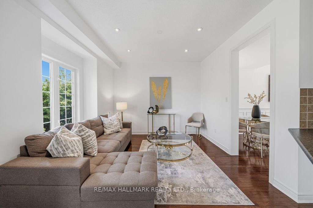 15 Old Colony Road • #24 • Richmond Hill, ON photo 12