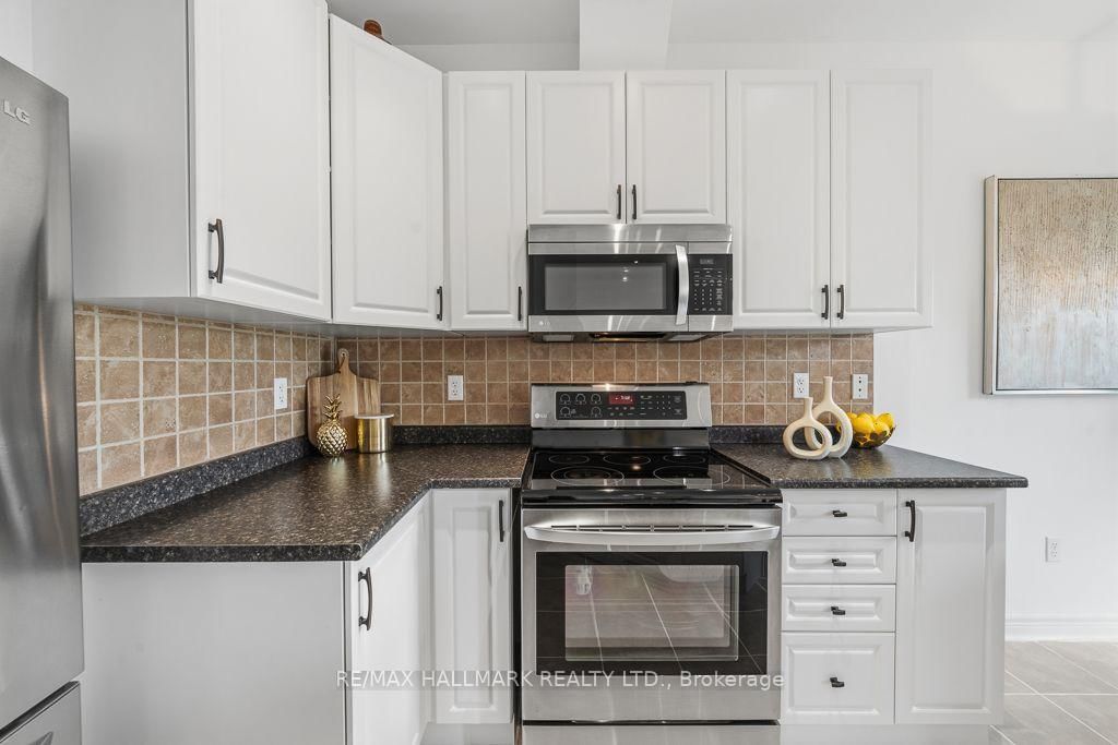 15 Old Colony Road • #24 • Richmond Hill, ON photo 16