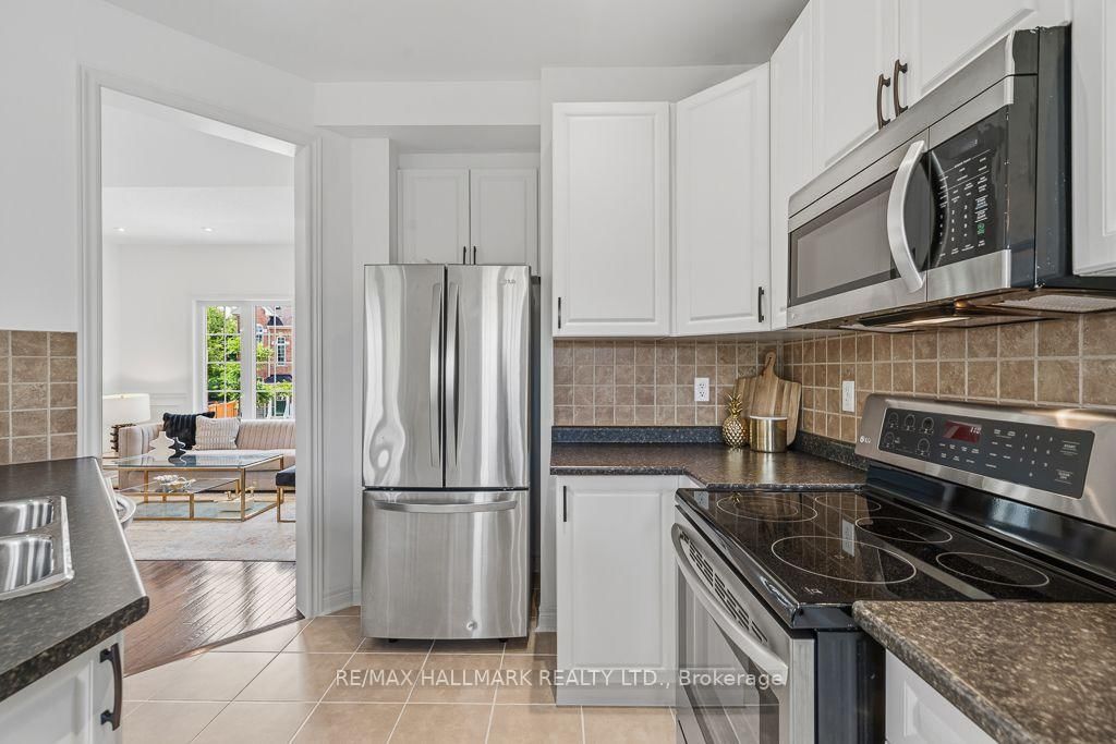 15 Old Colony Road • #24 • Richmond Hill, ON photo 17