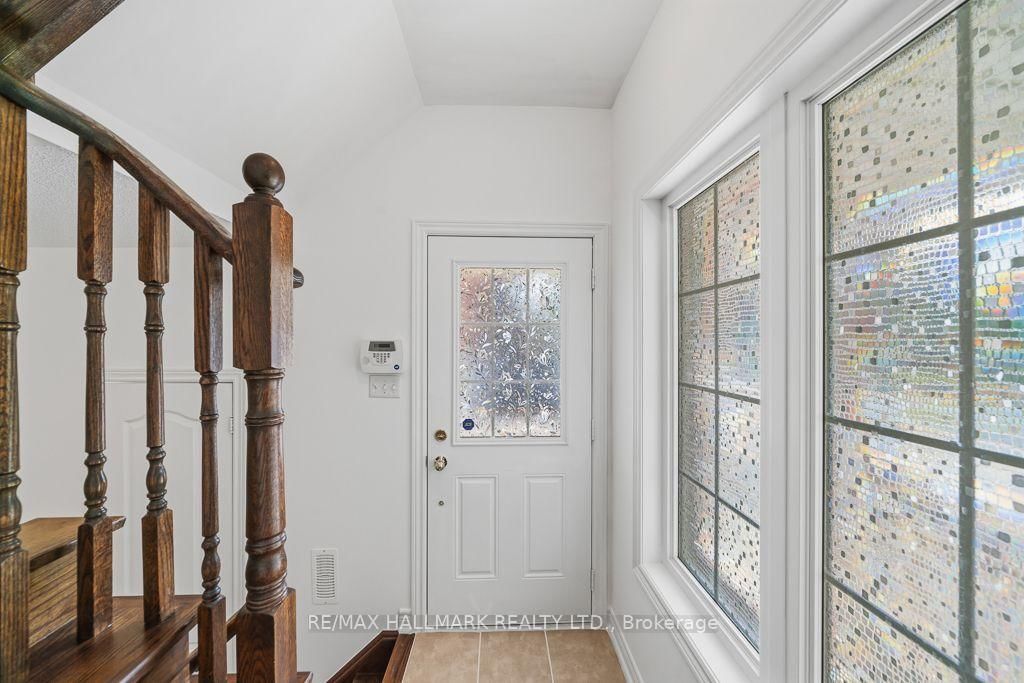 15 Old Colony Road • #24 • Richmond Hill, ON photo 4