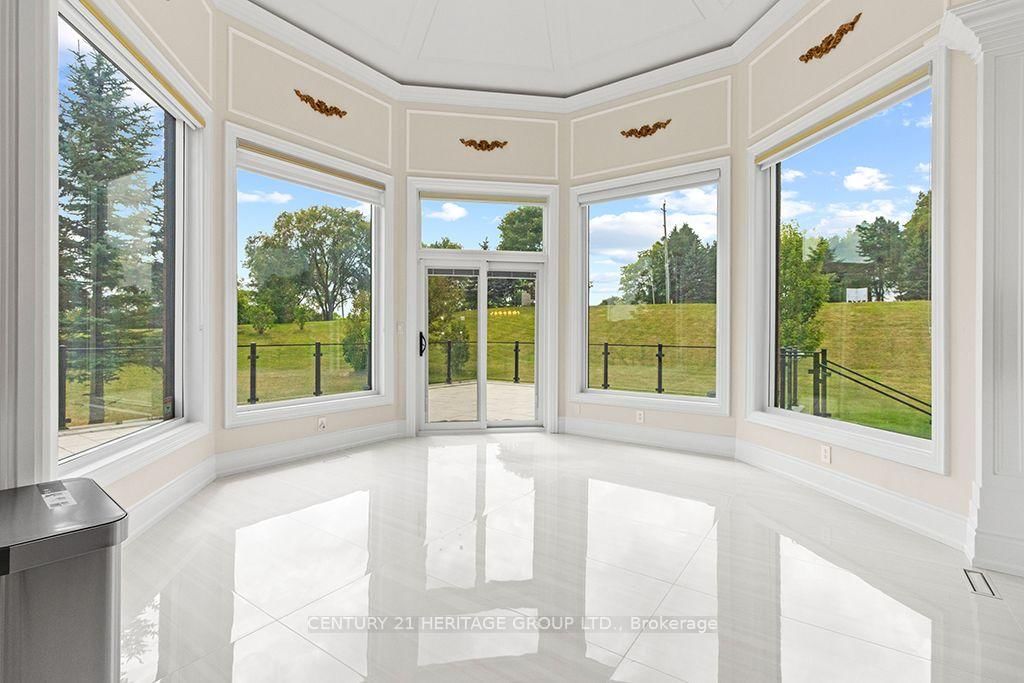 4 Loch Erne Lane • King, ON photo 12