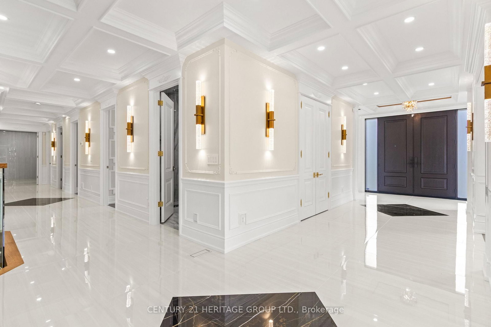 4 Loch Erne Lane • King, ON photo 8