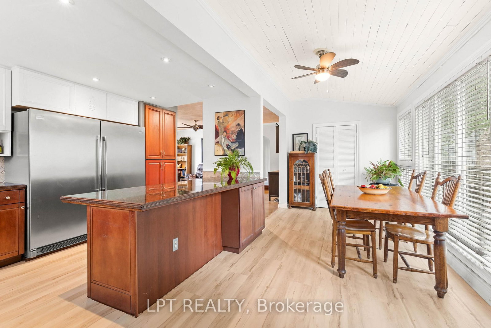 427 Lake Drive E • Georgina, ON photo 13