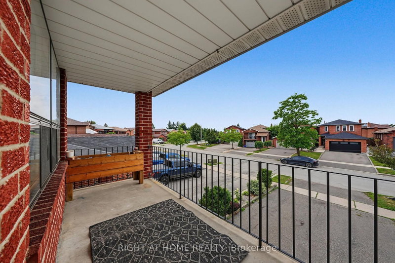 9 Twinberry Crescent