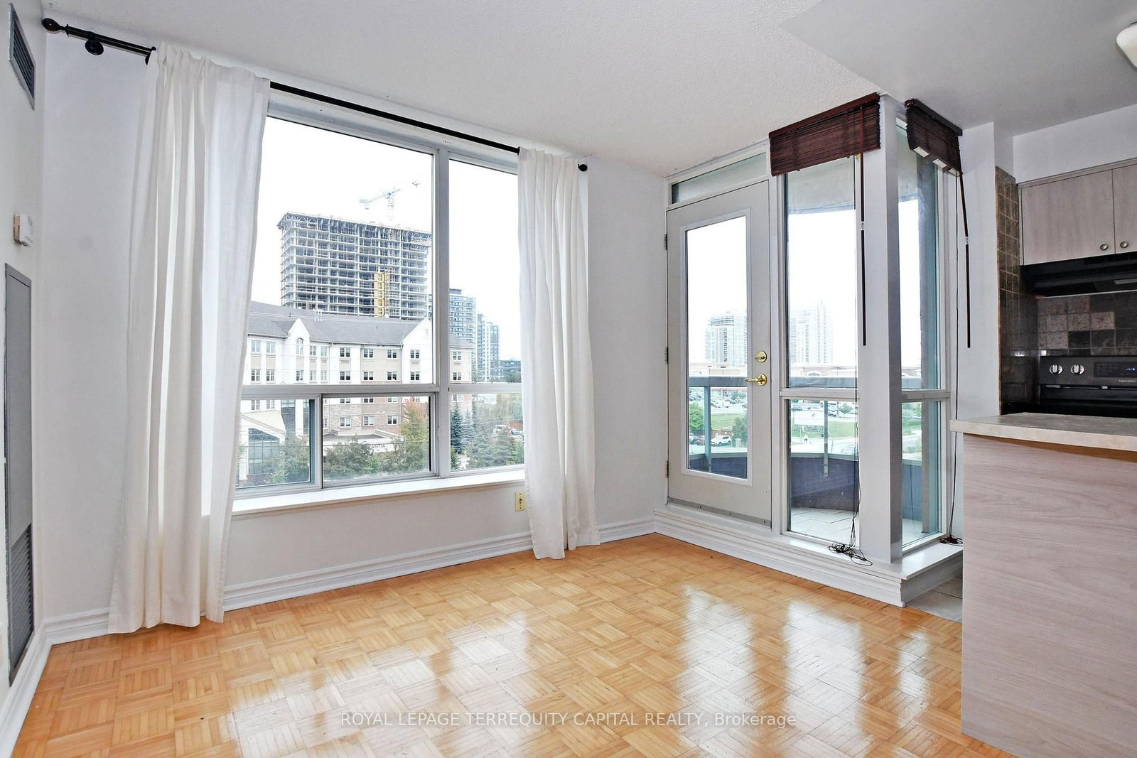745 New Westminster Drive • #507 • Vaughan, ON photo 16