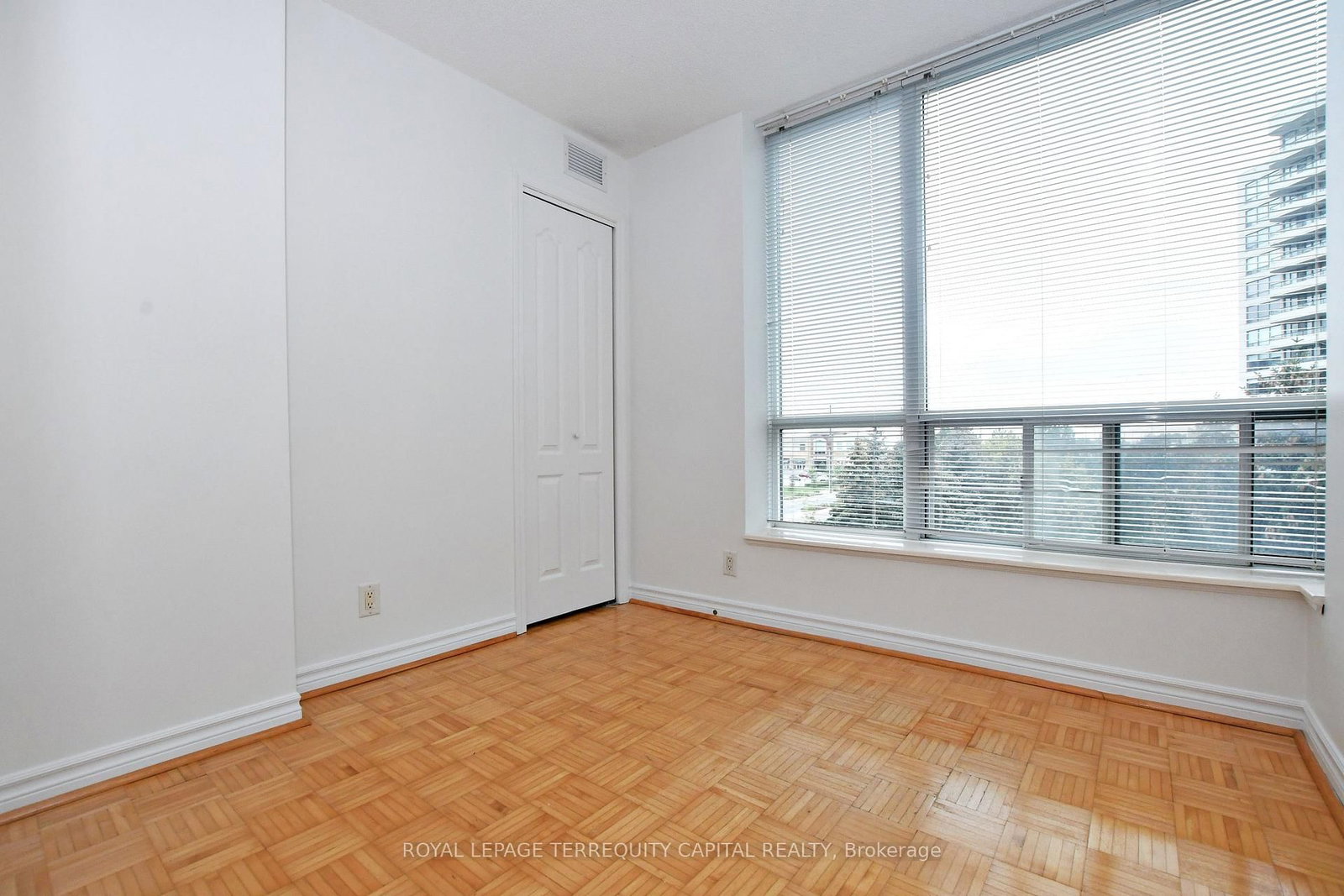 745 New Westminster Drive • #507 • Vaughan, ON photo 28