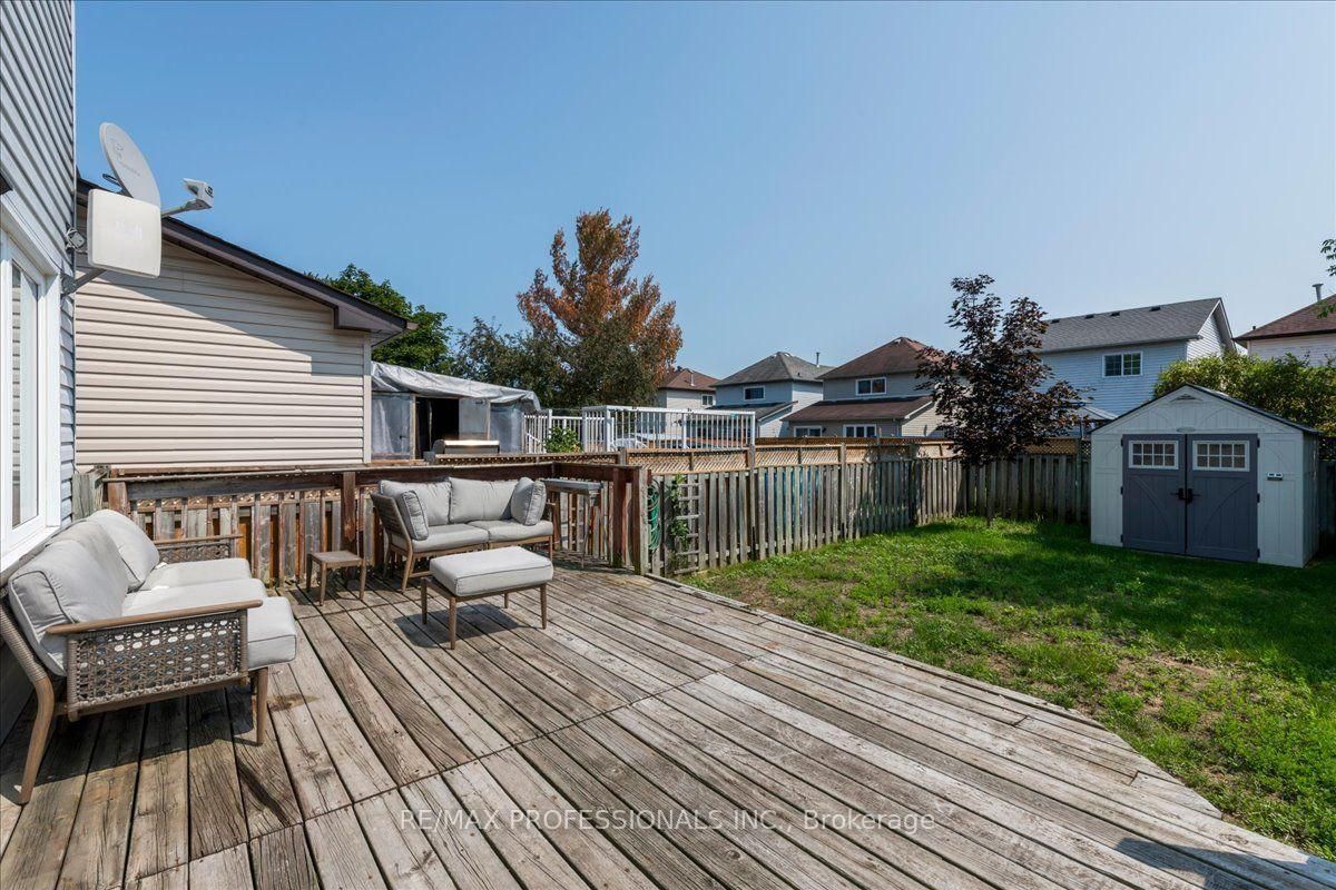 10 Corrie Crescent • Essa, ON photo 24