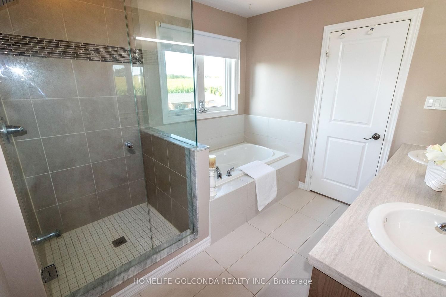 40 Ridge Gate Crescent • East Gwillimbury, ON photo 21