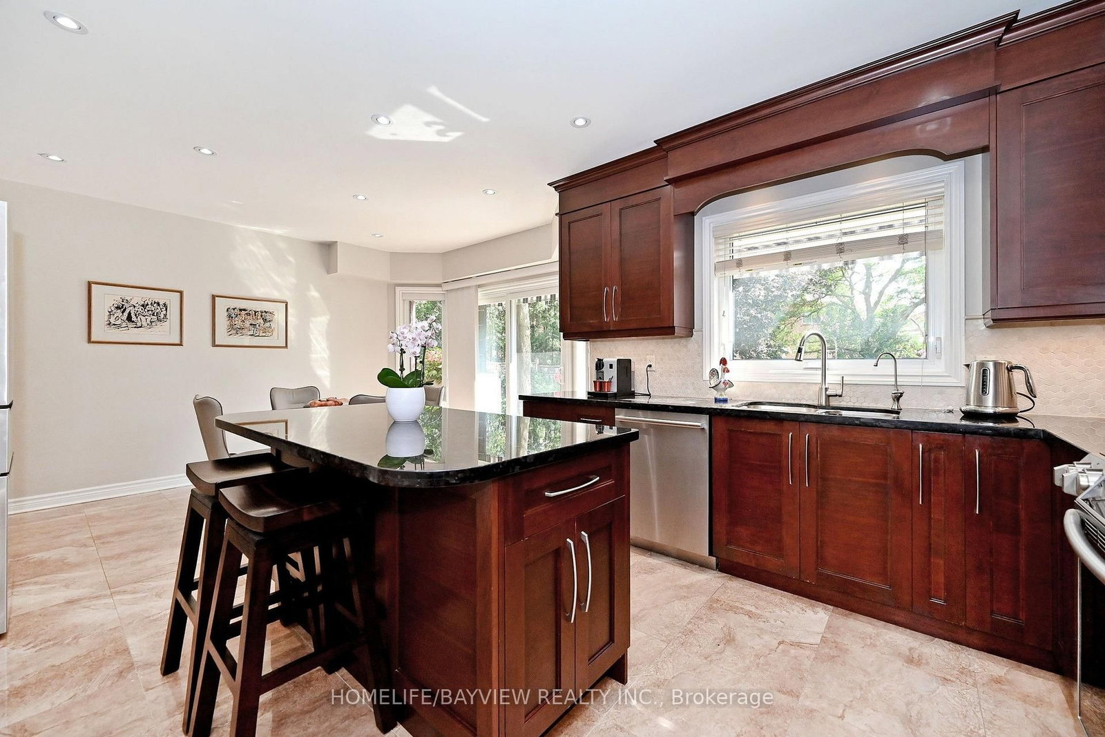 58 Thornbrook Court • Vaughan, ON photo 18