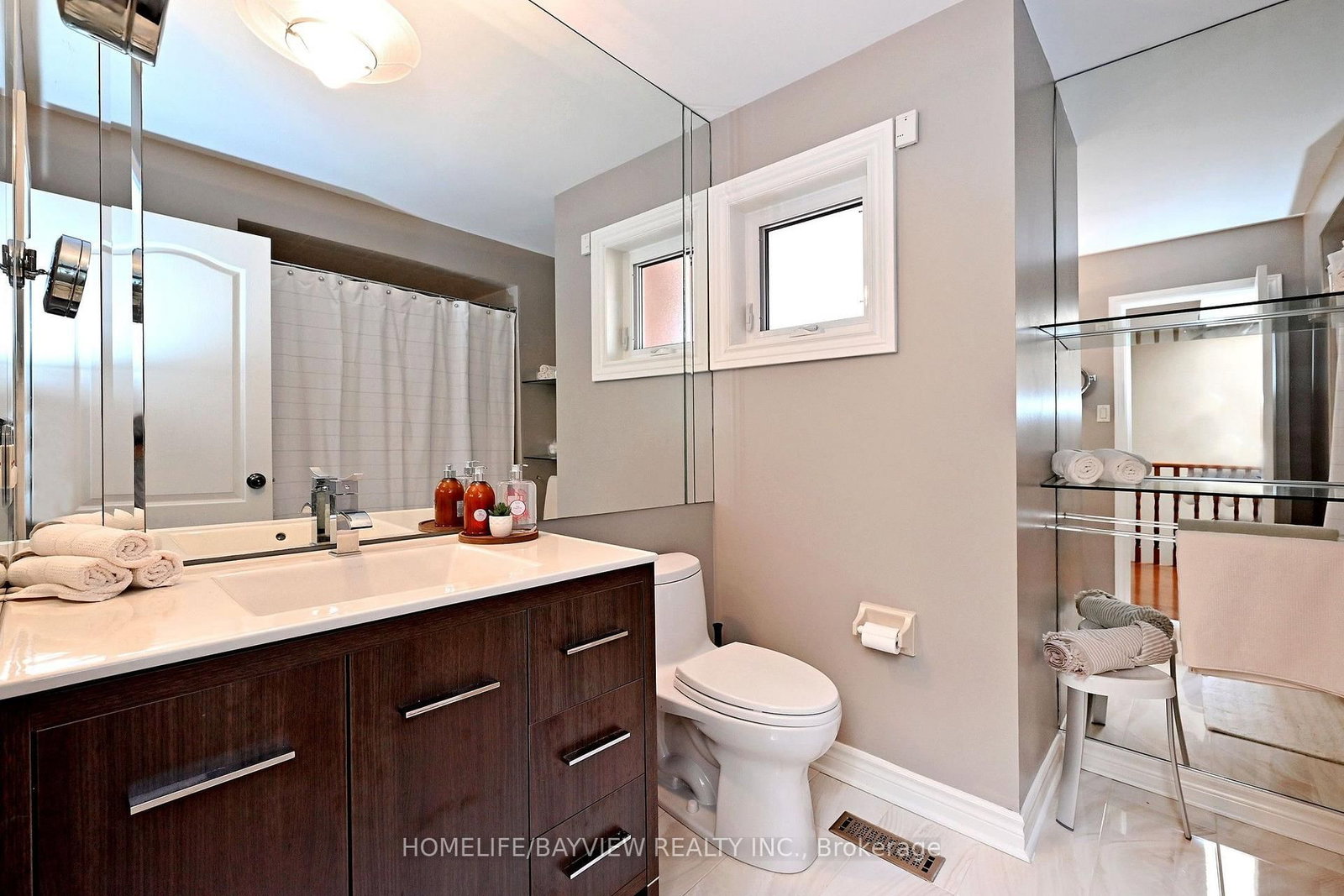 58 Thornbrook Court • Vaughan, ON photo 37