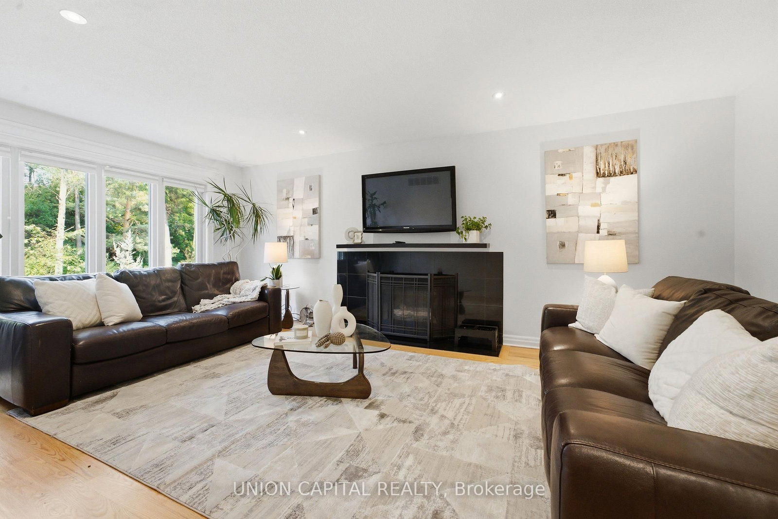 22 Cynthia Crescent • Richmond Hill, ON photo 5