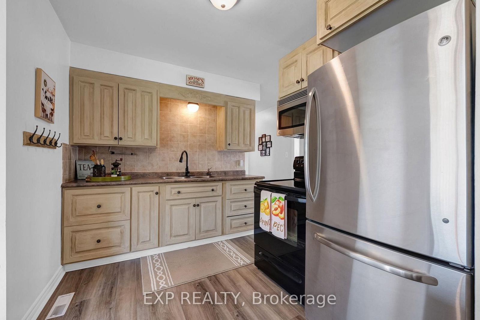 1990 Victoria Street • Innisfil, ON photo 12