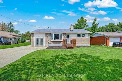 1990 Victoria Street • Innisfil, ON photo 2