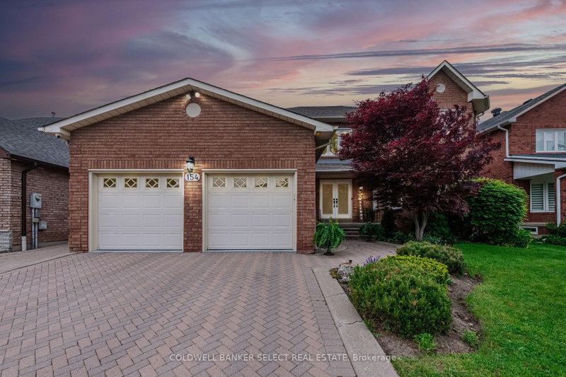 154 Conti Crescent