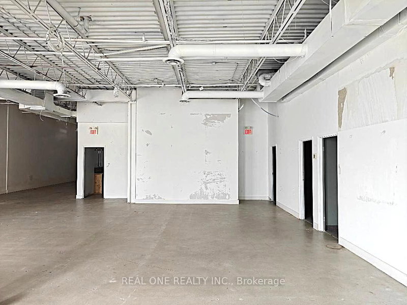 120 Mulock Dr photo 5
