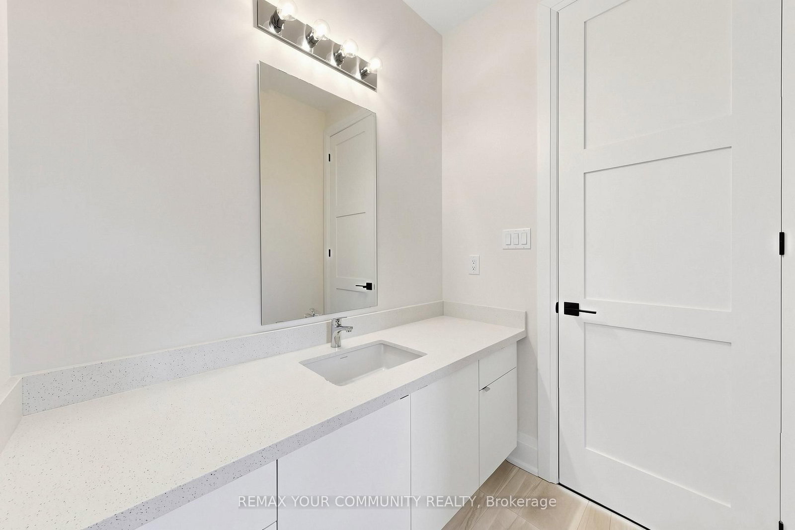 33 Lorrain Hand Crescent • Georgina, ON photo 21