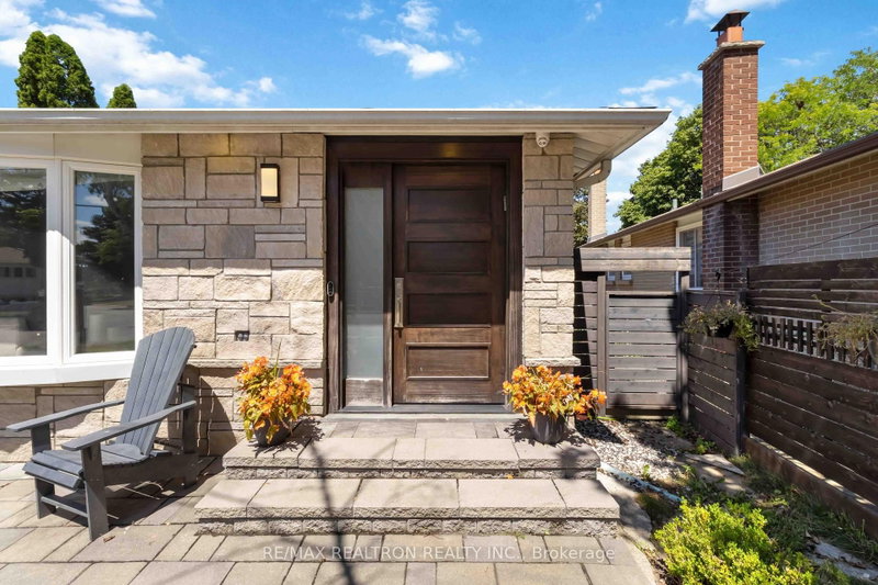 219 Bay Thorn Drive