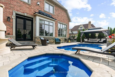 6 Nicort Road • King, ON photo 8