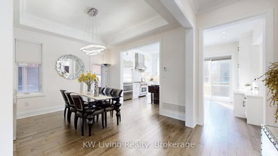 92 Giardina Crescent S • Richmond Hill, ON photo 8