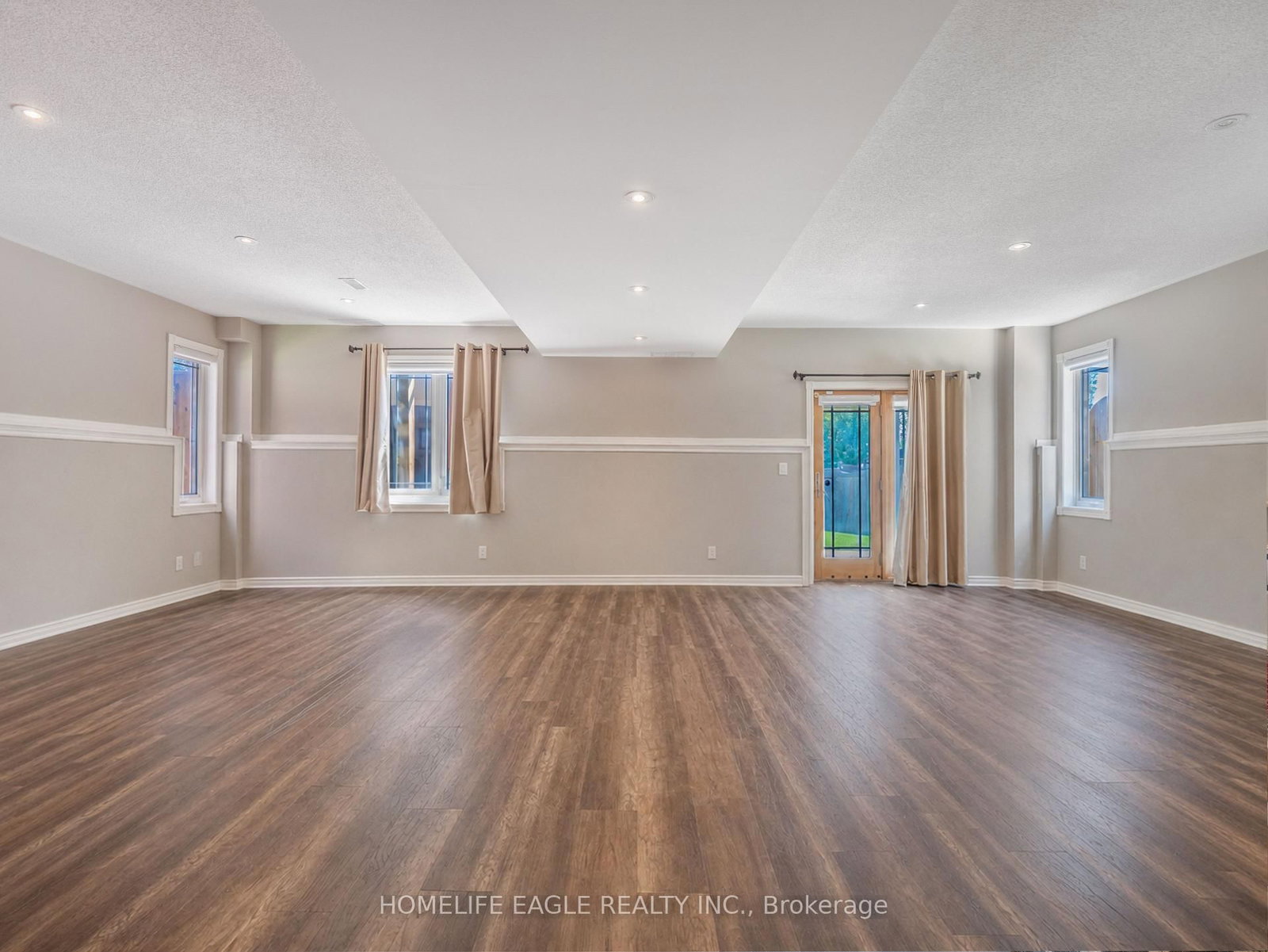 25 Meadowview Drive • Bradford West Gwillimbury, ON photo 16