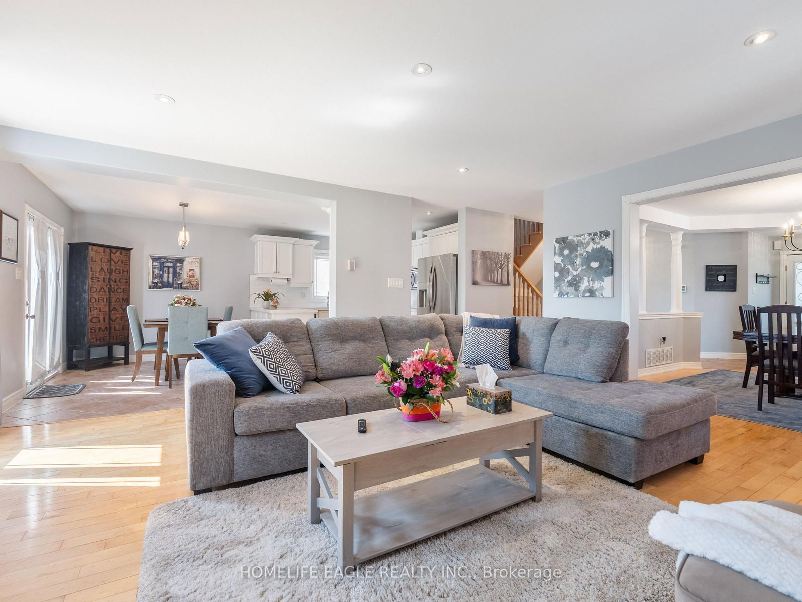25 Meadowview Drive • Bradford West Gwillimbury, ON photo 5