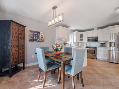 25 Meadowview Drive • Bradford West Gwillimbury, ON photo 8