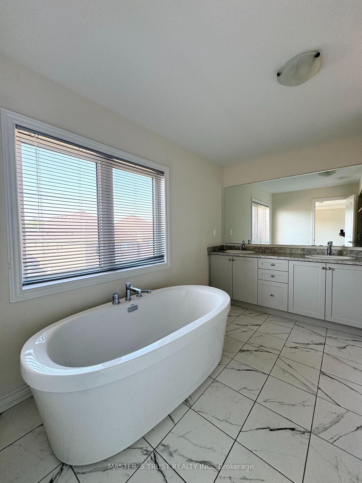 78 Kentledge Avenue • East Gwillimbury, ON photo 18