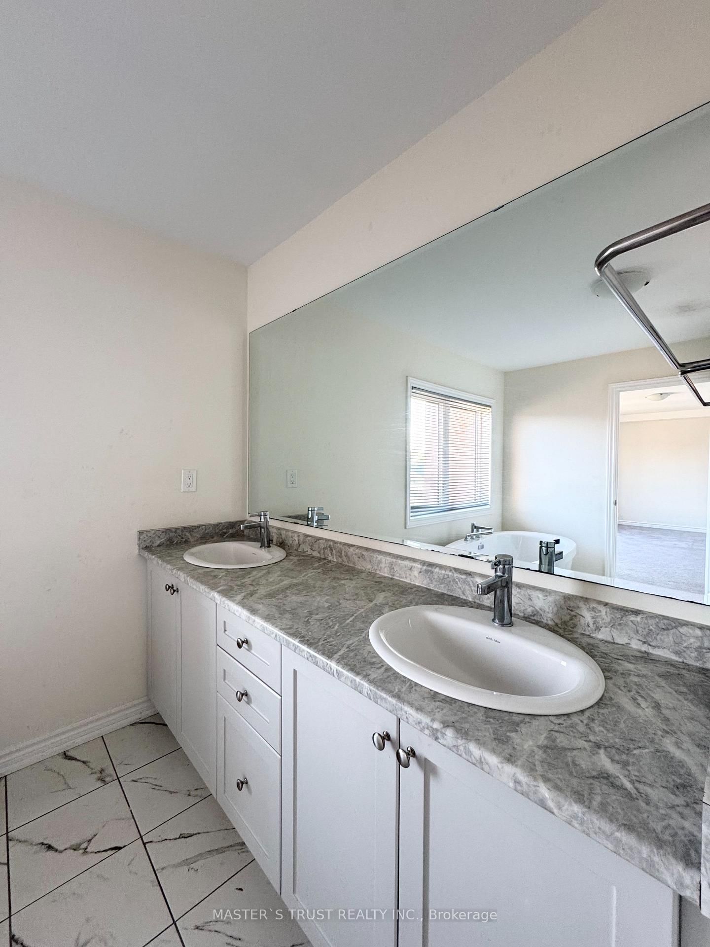 78 Kentledge Avenue • East Gwillimbury, ON photo 20
