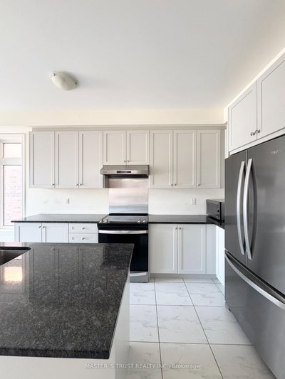 78 Kentledge Avenue • East Gwillimbury, ON photo 4