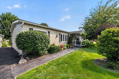 131 Roxanna Drive • Georgina, ON photo 4