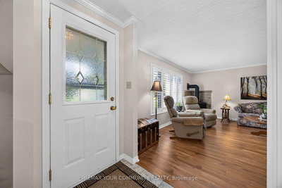 131 Roxanna Drive • Georgina, ON photo 6